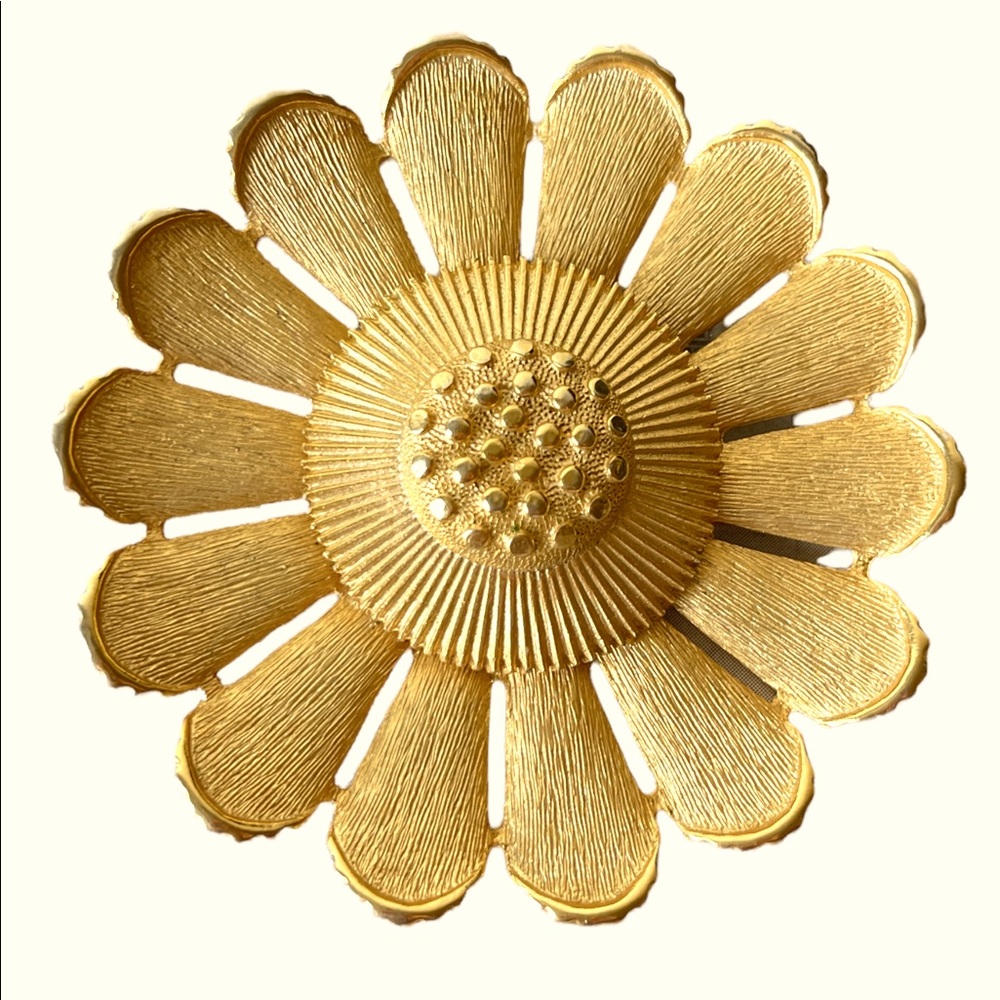 Vintage Signed Sarah Coventry, 1950’s Sunflower Brooch